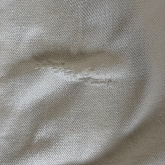 Vintage Levi's (circa 1990's) 501 jeans, white, size 31 - Picture 4 of 16